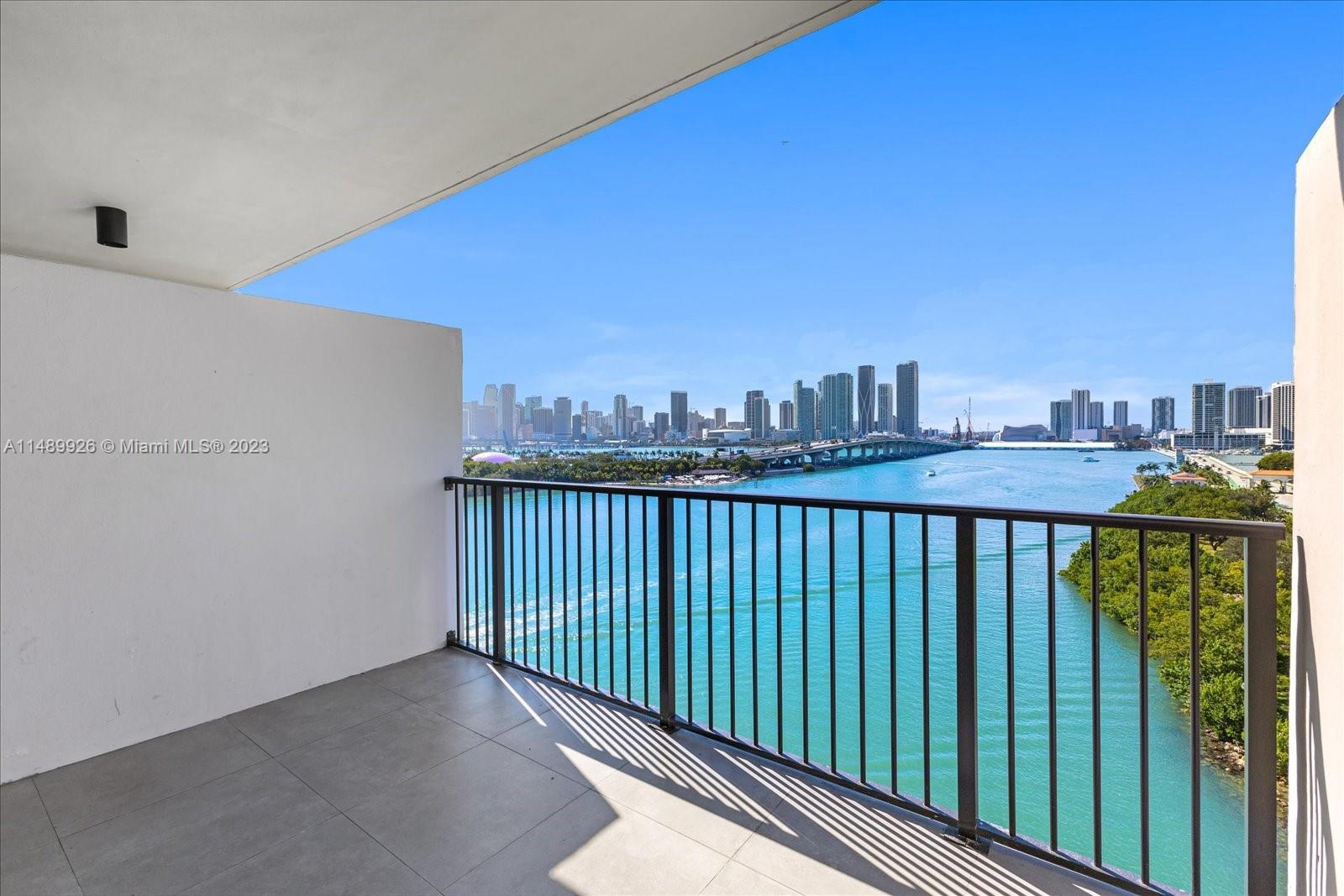 1000 Venetian Way Unit: 1008