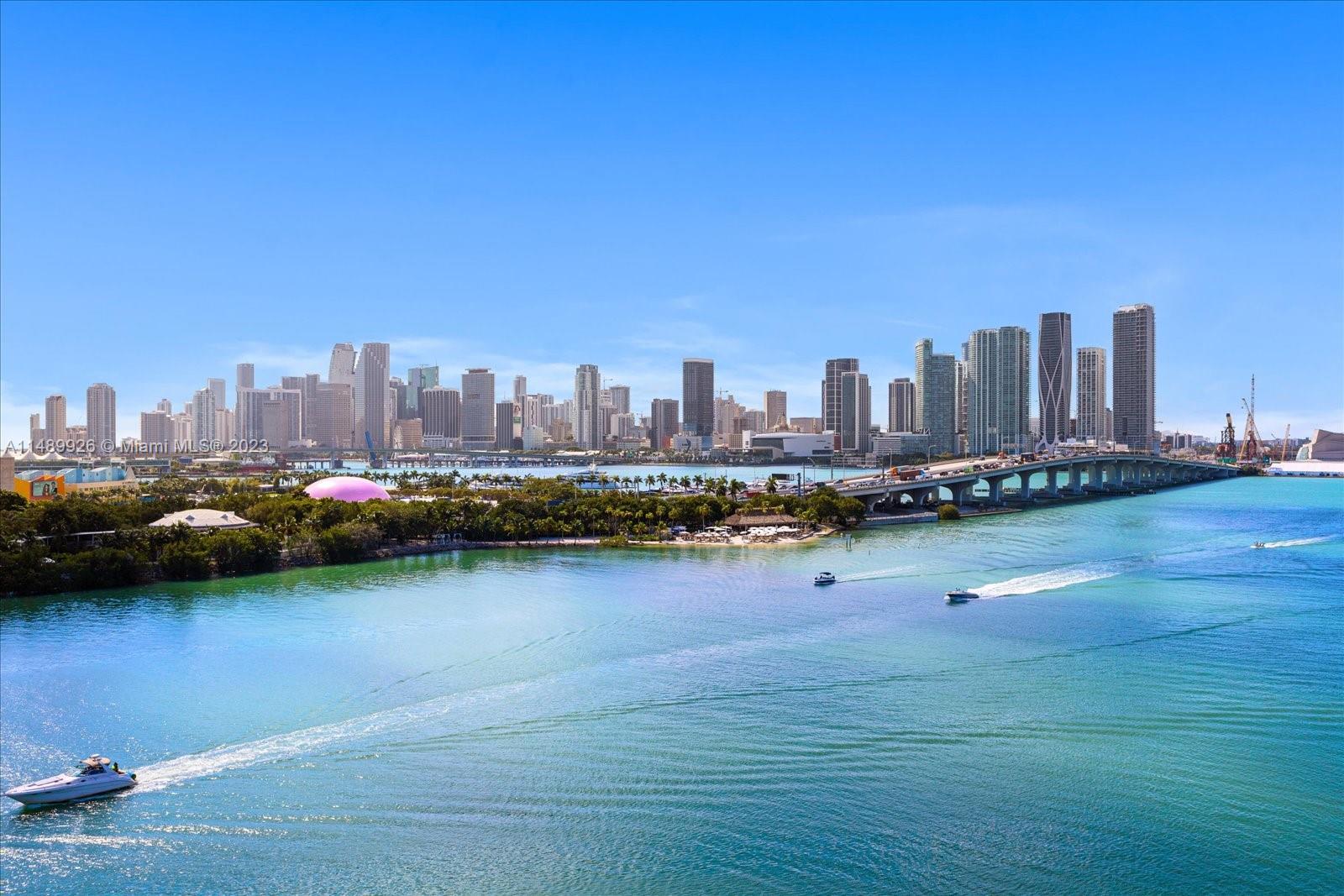 1000 Venetian Way Unit: 1008
