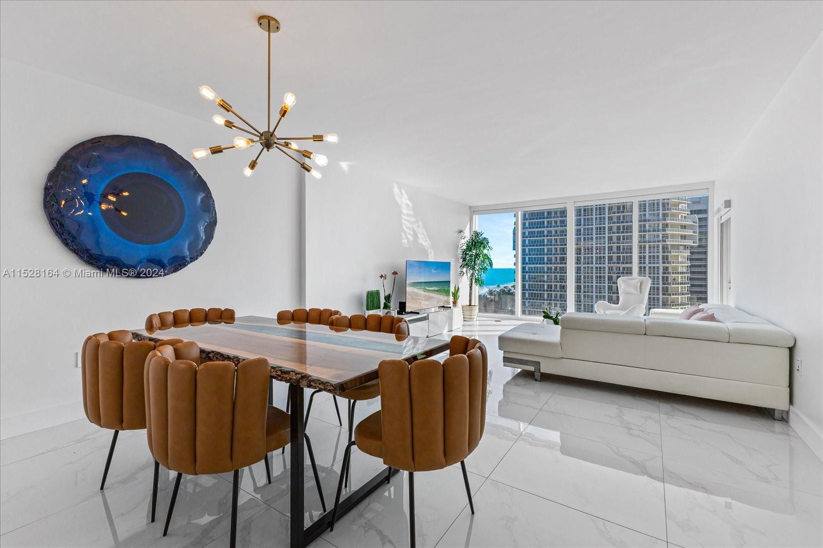 10275 Collins Ave Unit: 916