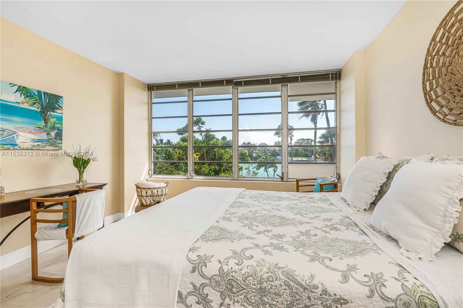 9101 E Bay Harbor Dr # 203