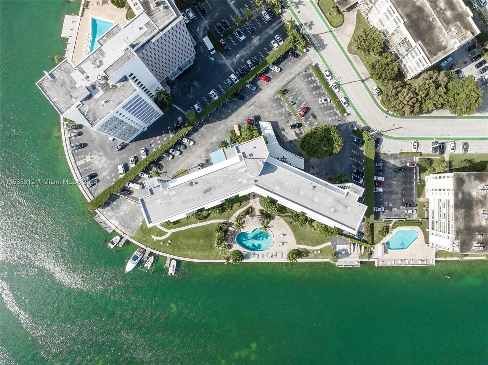 9101 E Bay Harbor Dr # 203