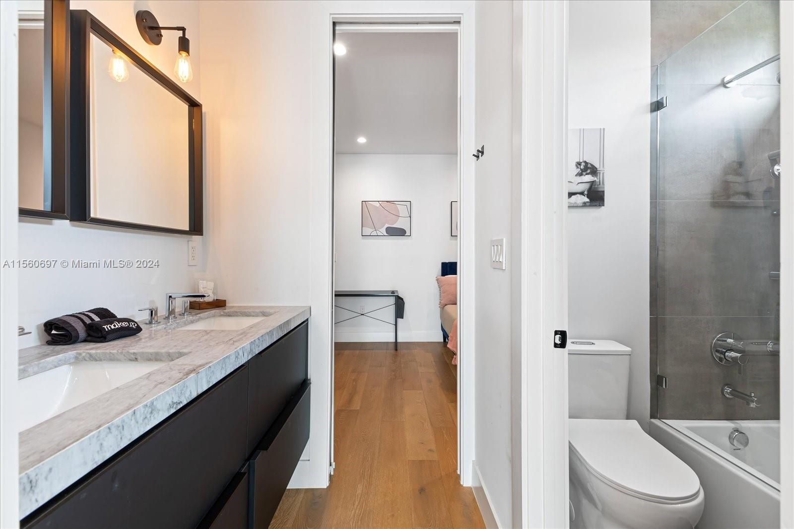 401 NW 52nd St # 401