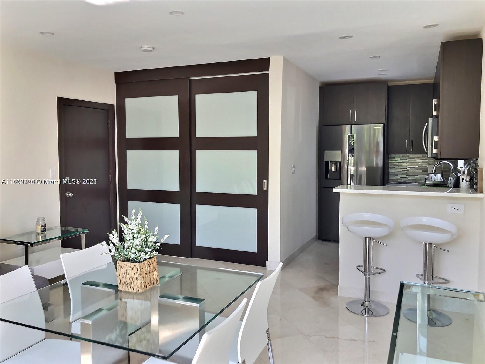 900 Jefferson Ave # 9