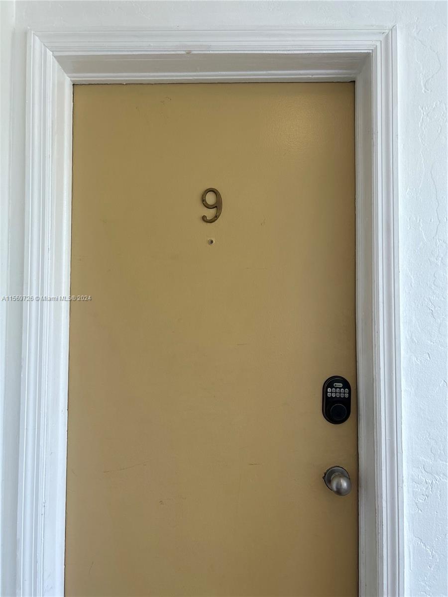 900 Jefferson Ave # 9