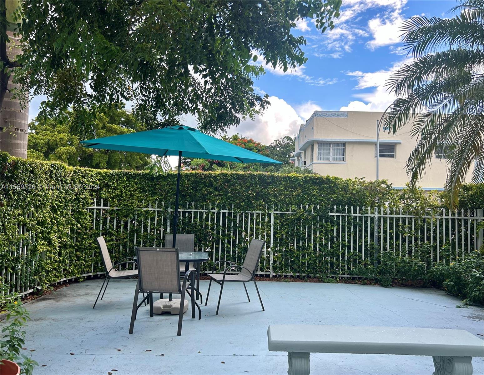 900 Jefferson Ave # 9