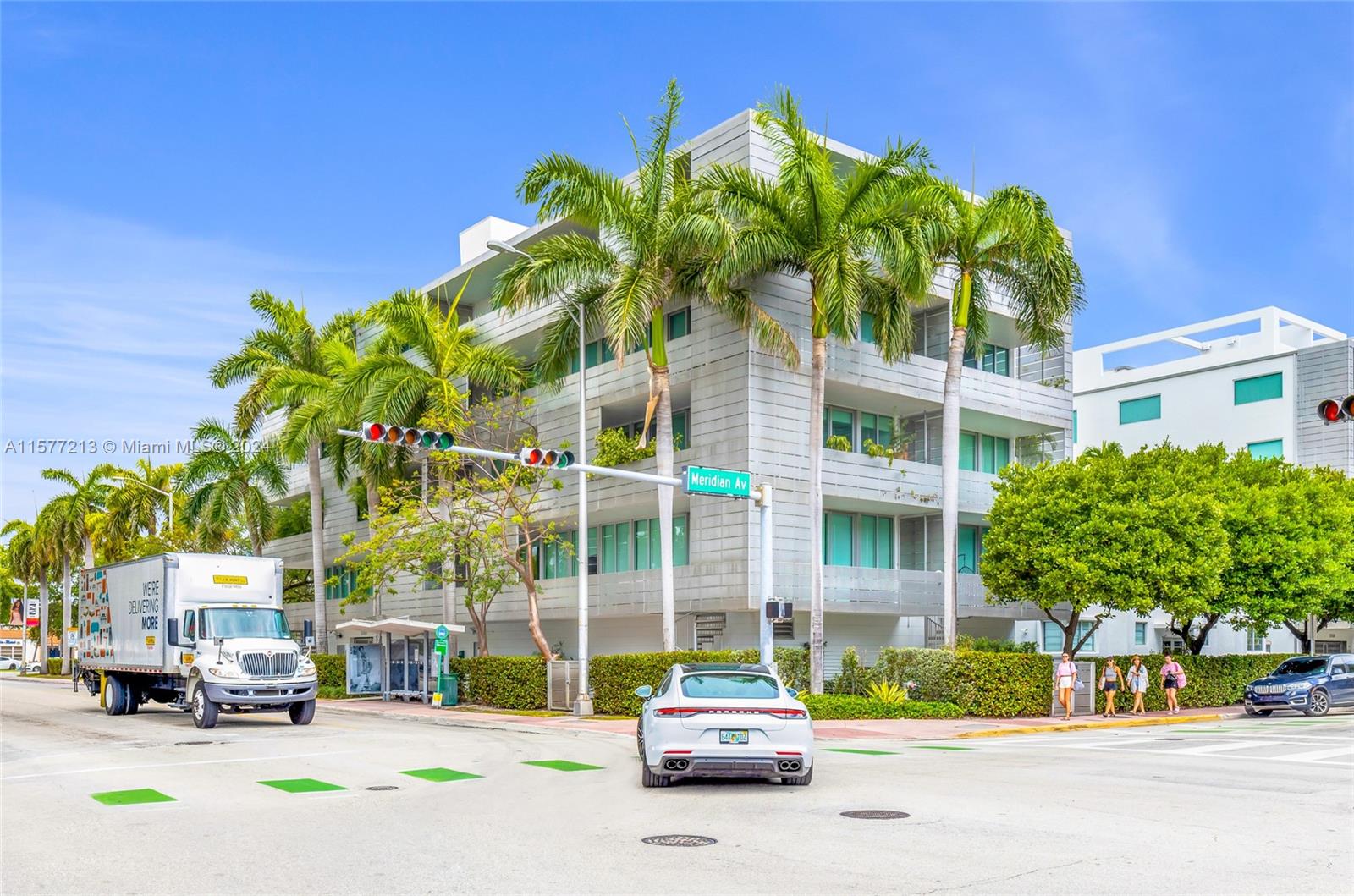 1700 Meridian Ave # 301