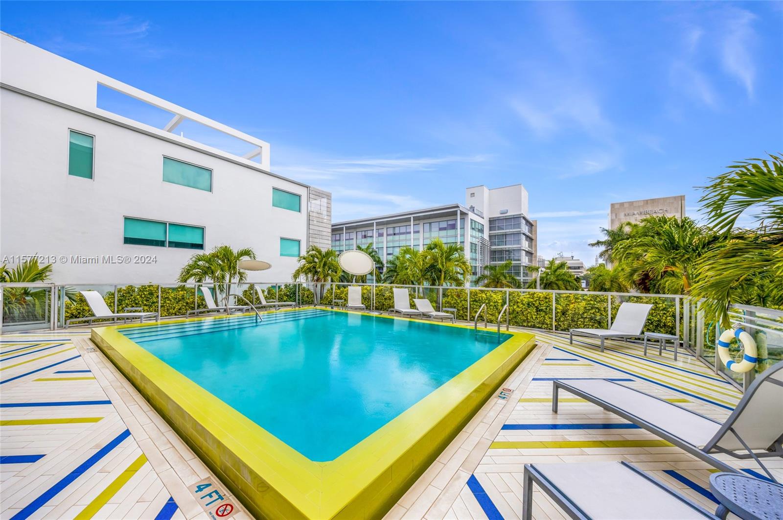 1700 Meridian Ave # 301