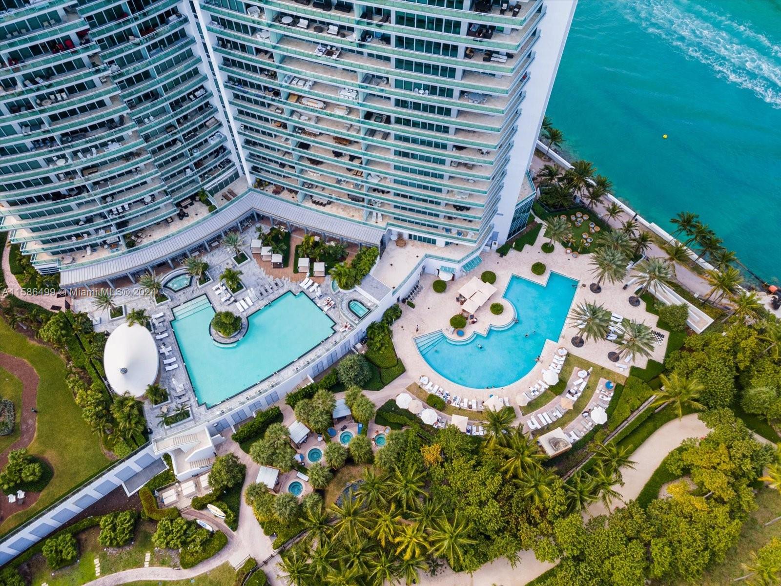 10295 Collins Ave # 906
