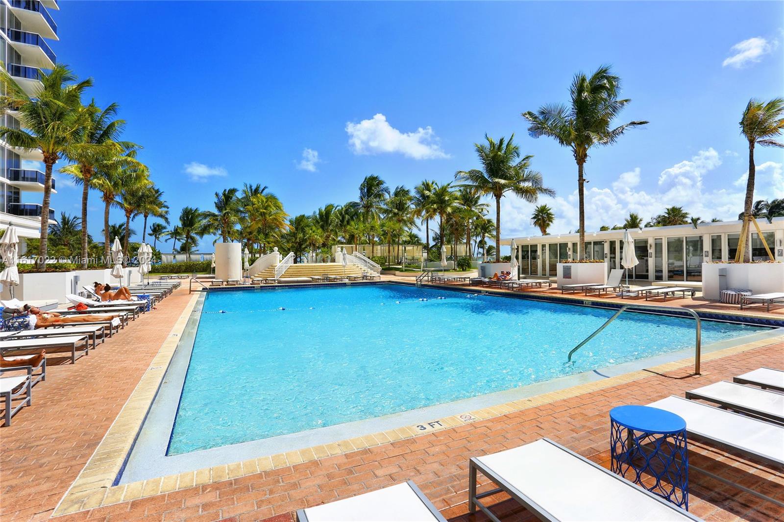 10275 Collins Ave # 310