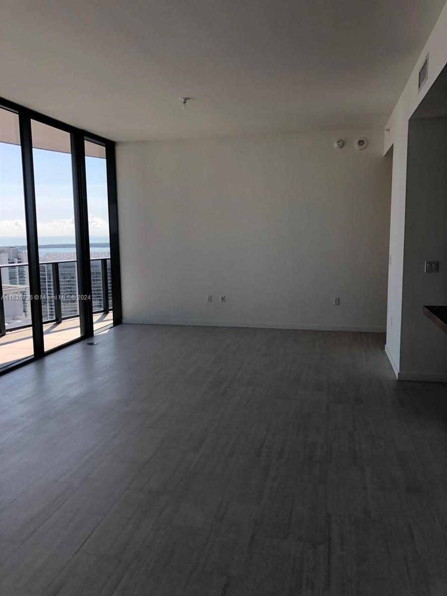 1000 Brickell Plz Unit: PH5705