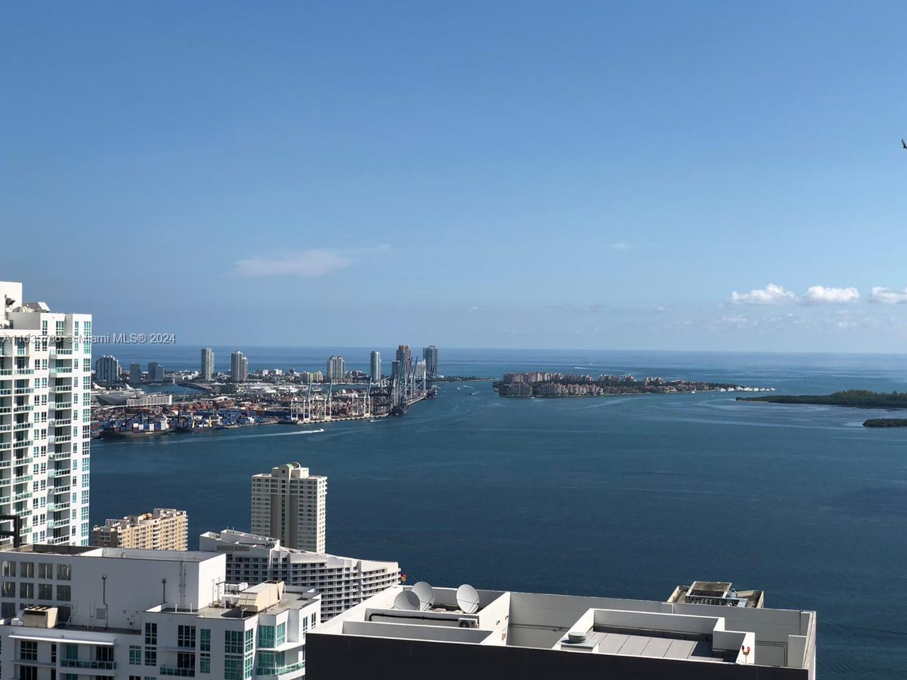 1000 Brickell Plz Unit: PH5705