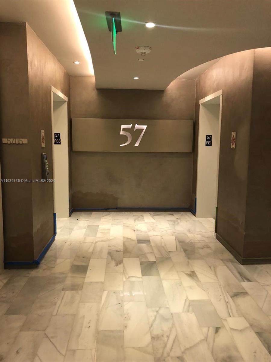 1000 Brickell Plz Unit: PH5705