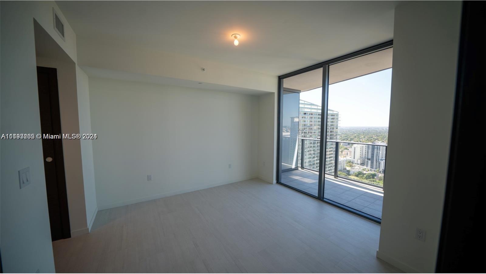 1000 Brickell Plz # 3411
