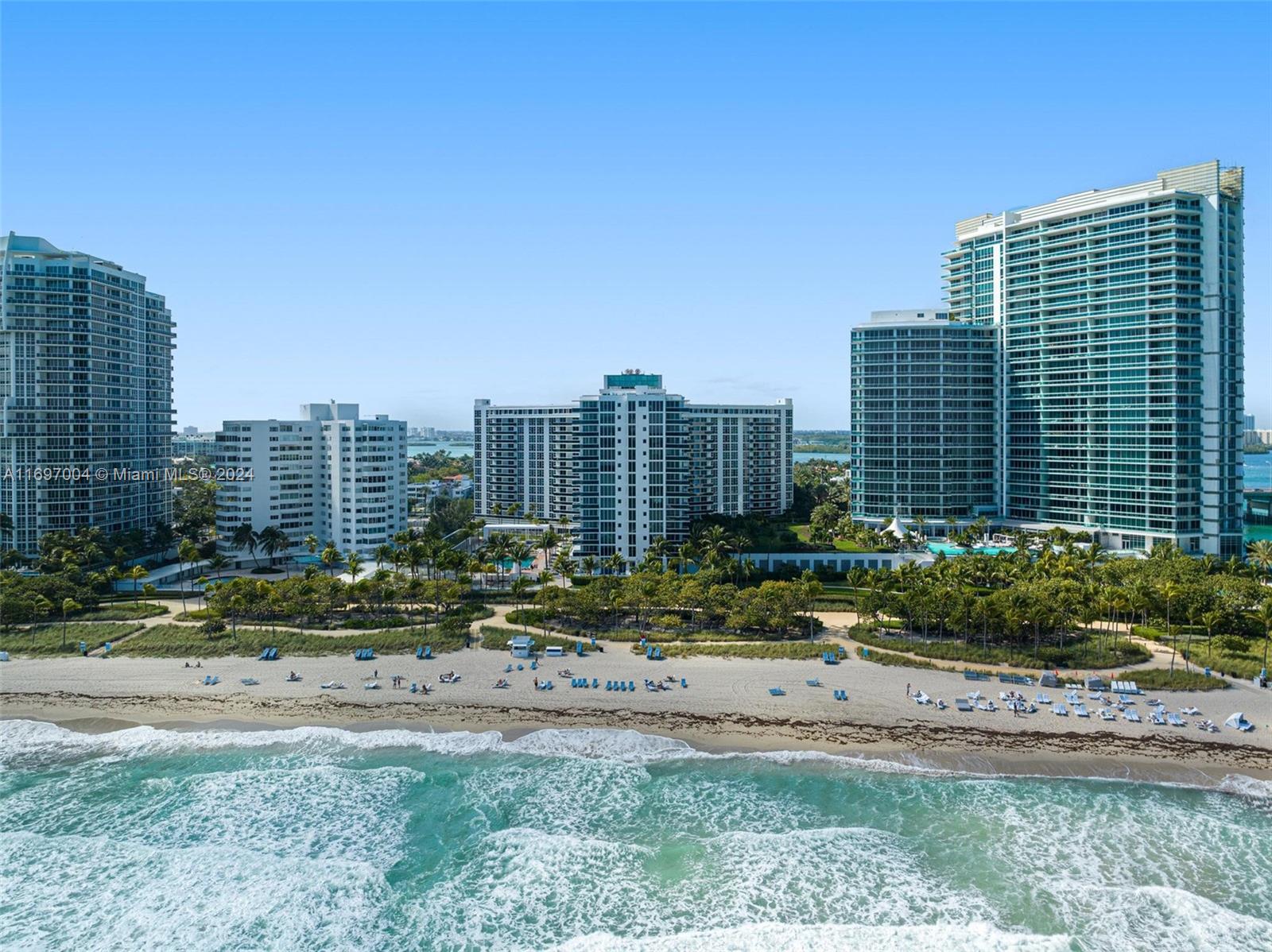 10275 Collins Ave # 807