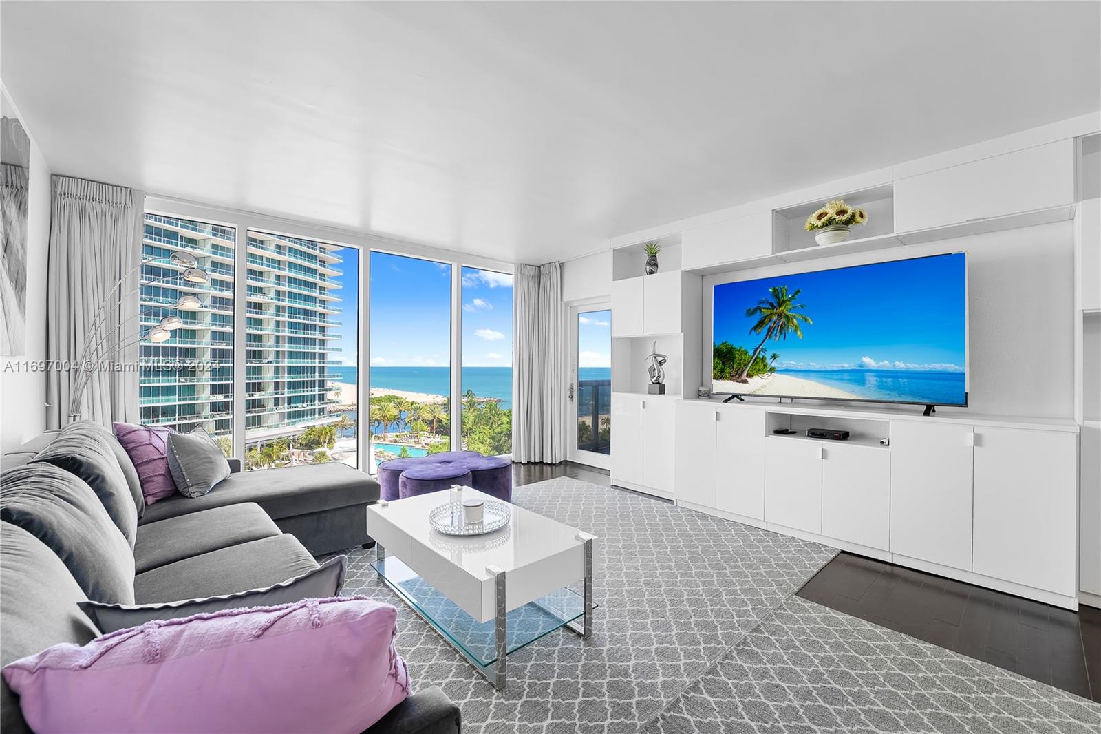 10275 Collins Ave # 807