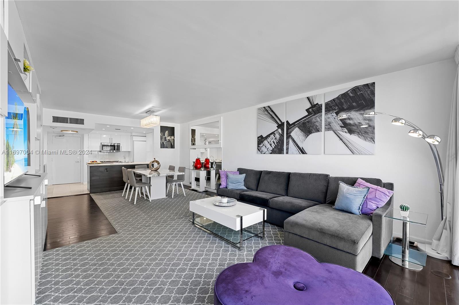 10275 Collins Ave # 807