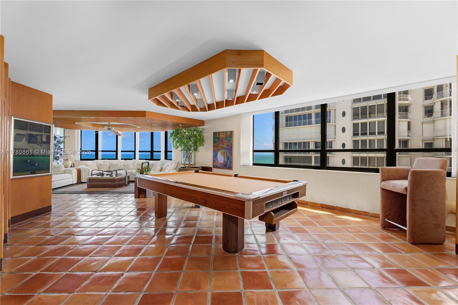 10175 Collins Ave # 1402