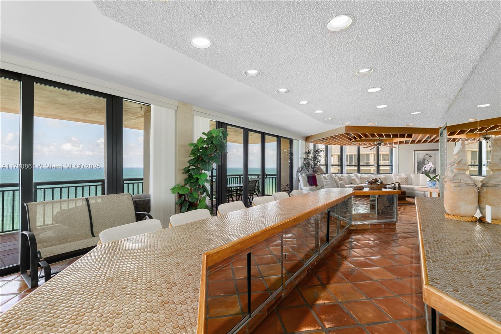 10175 Collins Ave # 1402