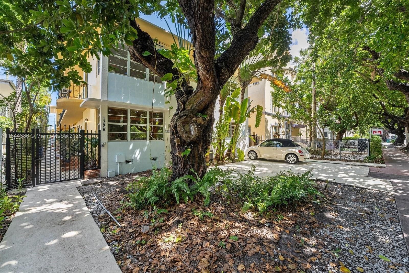 1325 Meridian Ave # 1