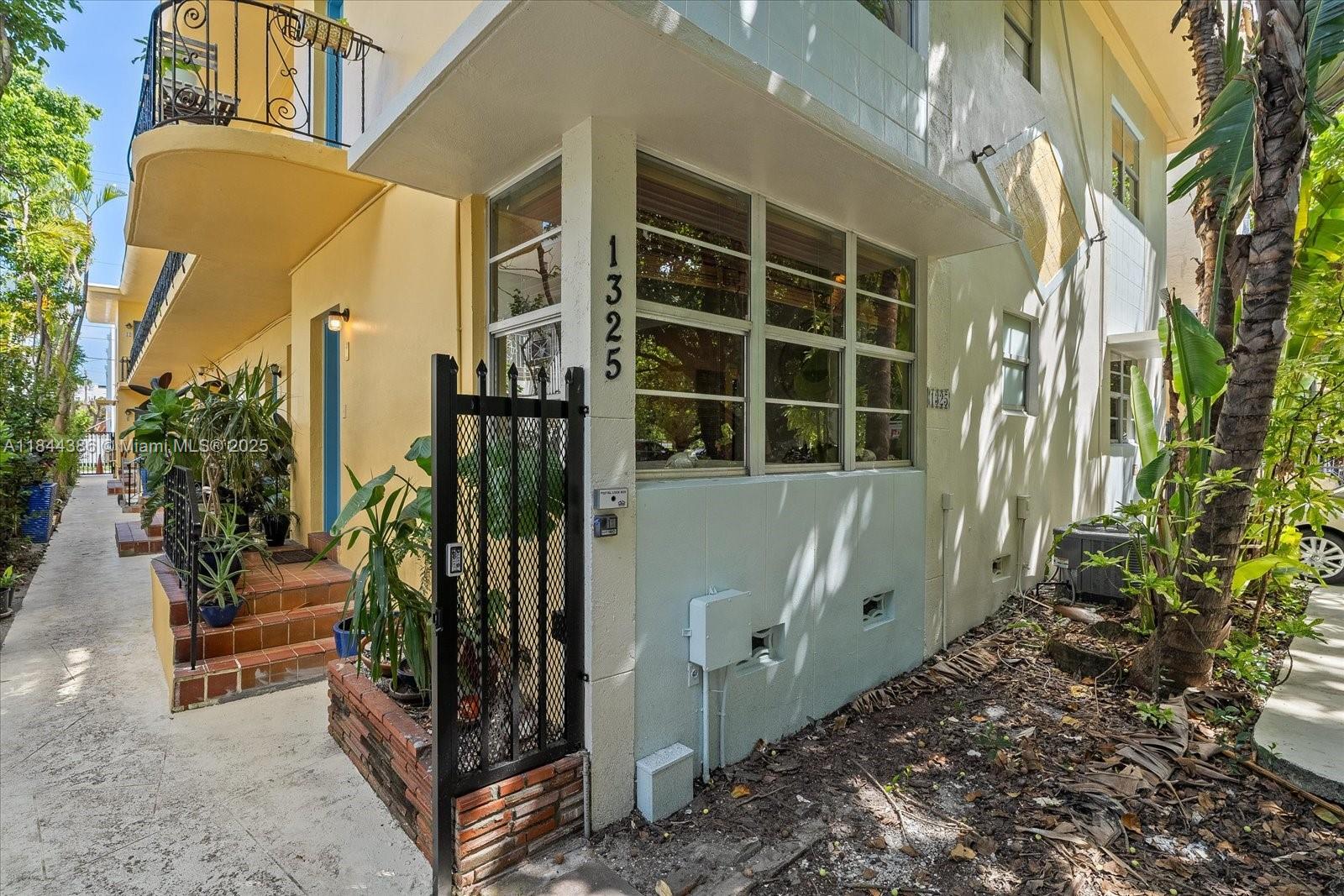 1325 Meridian Ave # 1