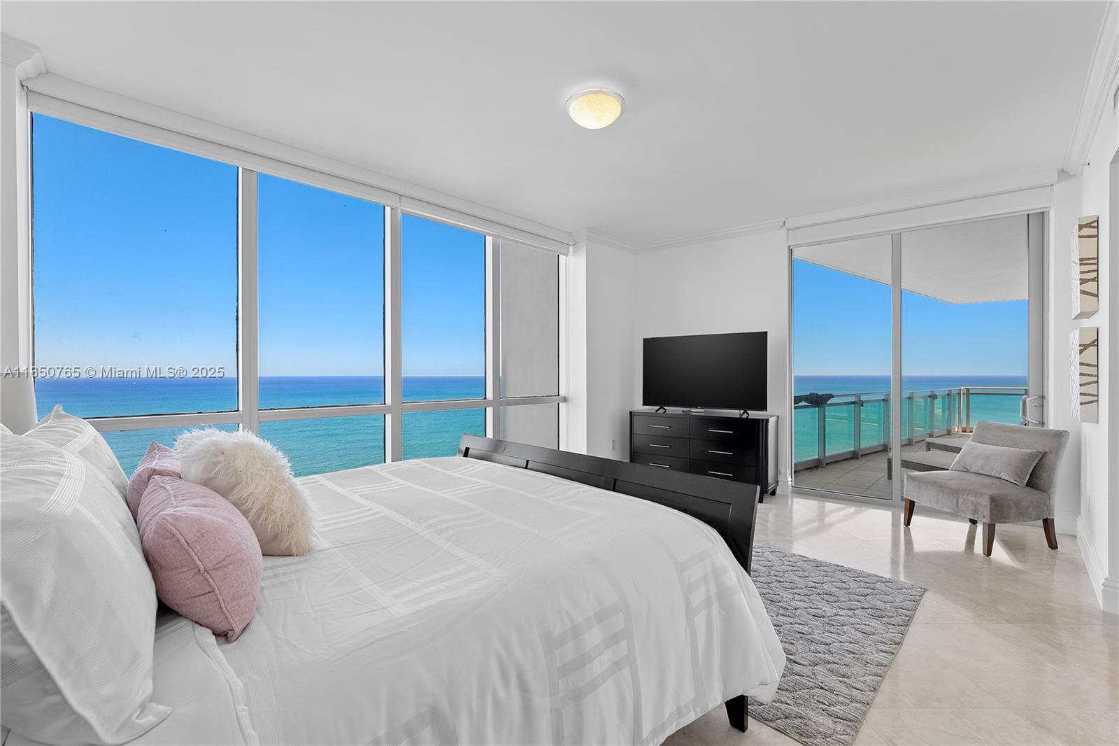 10295 Collins Ave # 1708