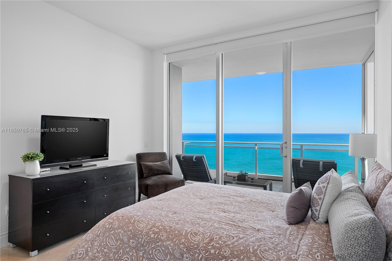 10295 Collins Ave # 1708