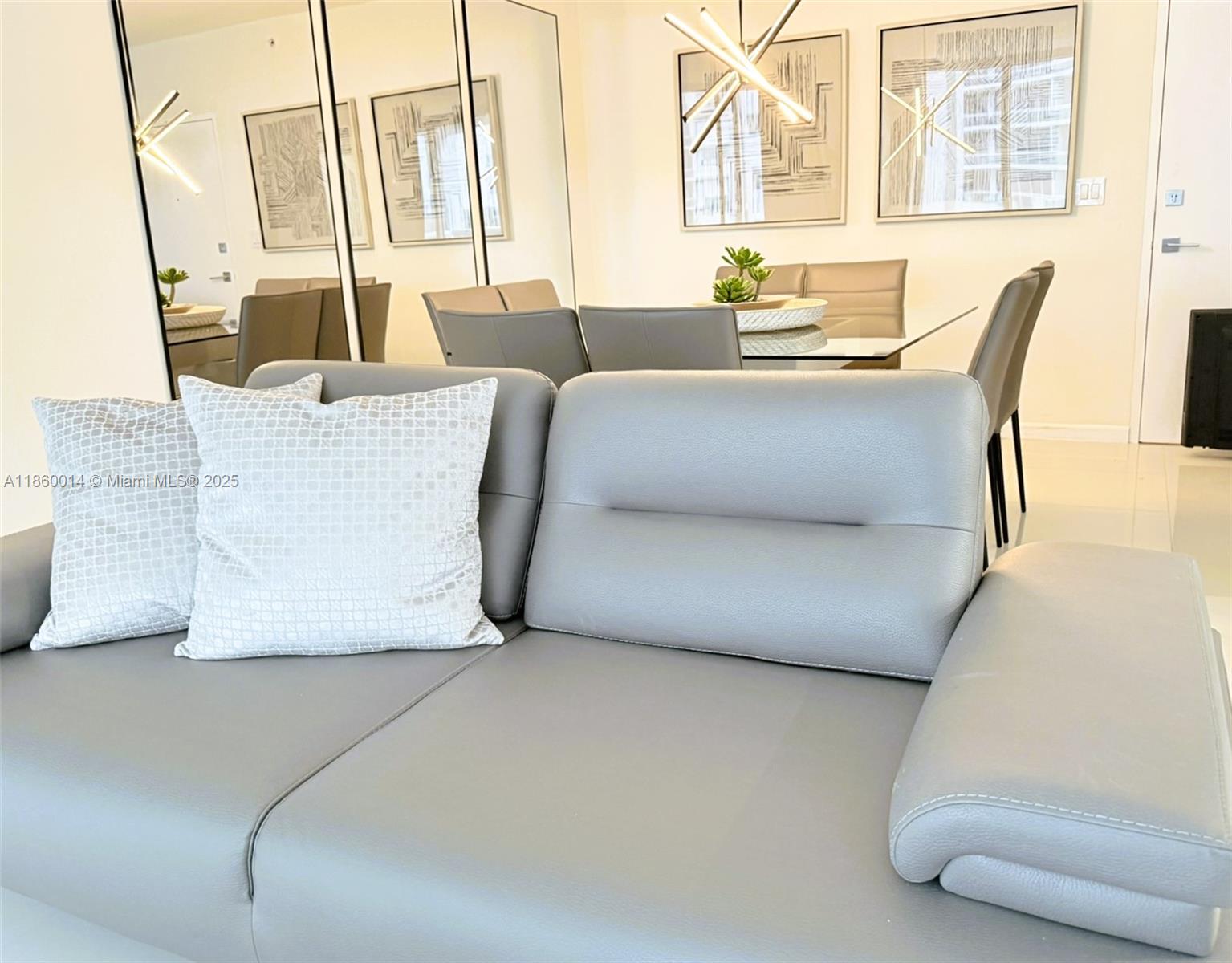 10275 Collins Ave # 606