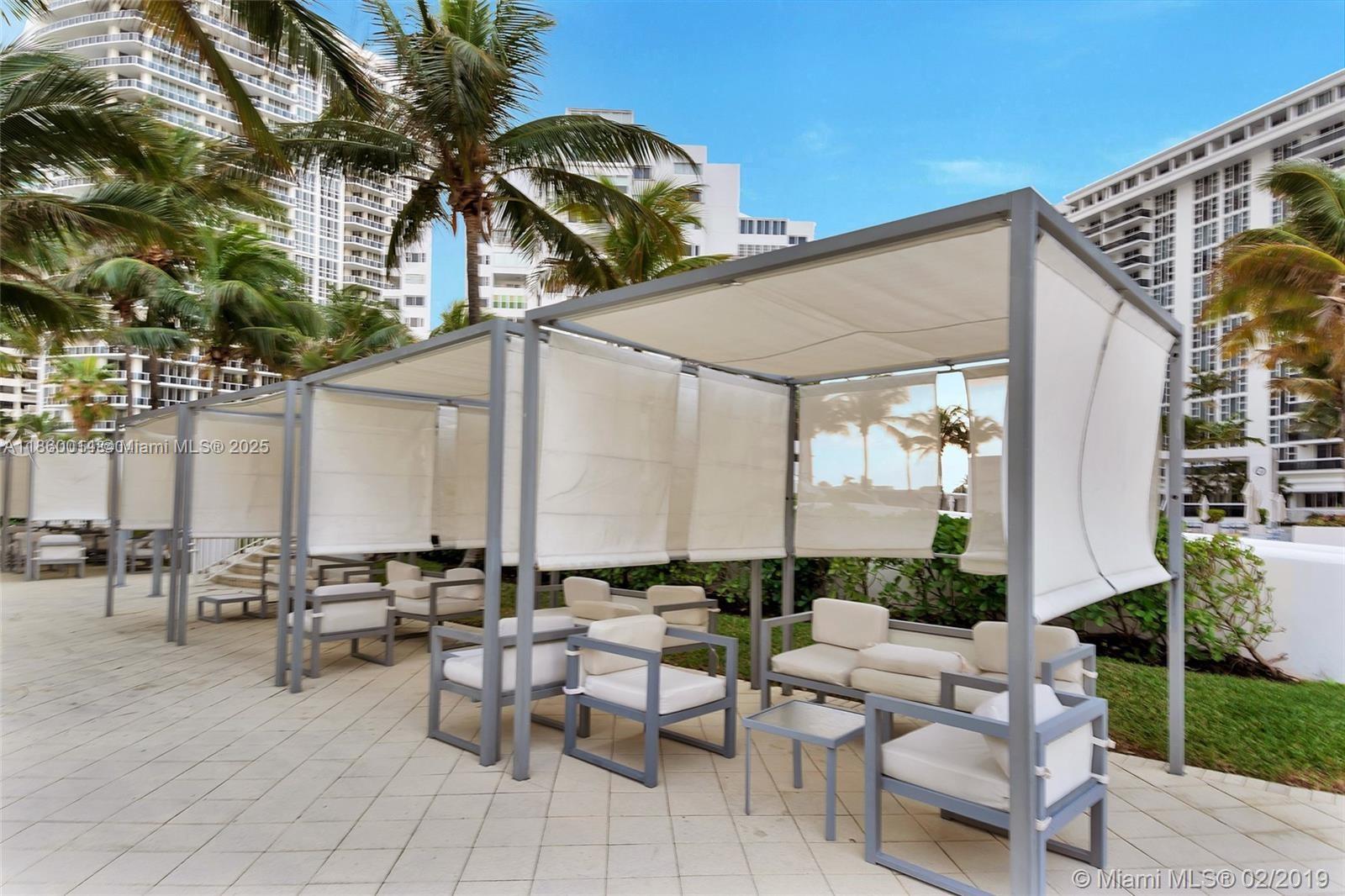 10275 Collins Ave # 606