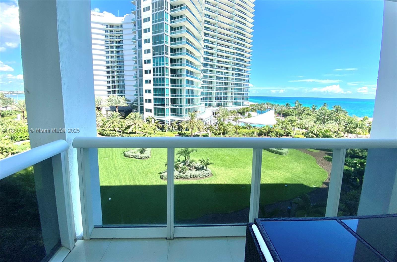 10275 Collins Ave # 606