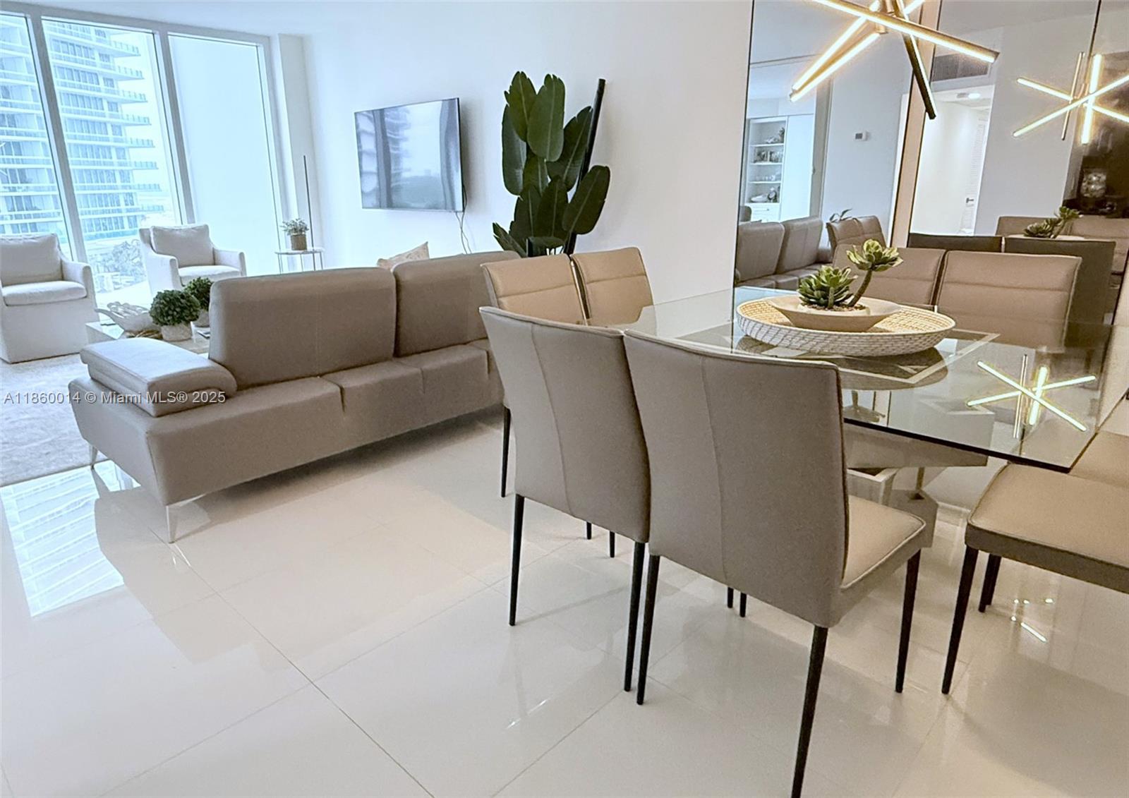 10275 Collins Ave # 606