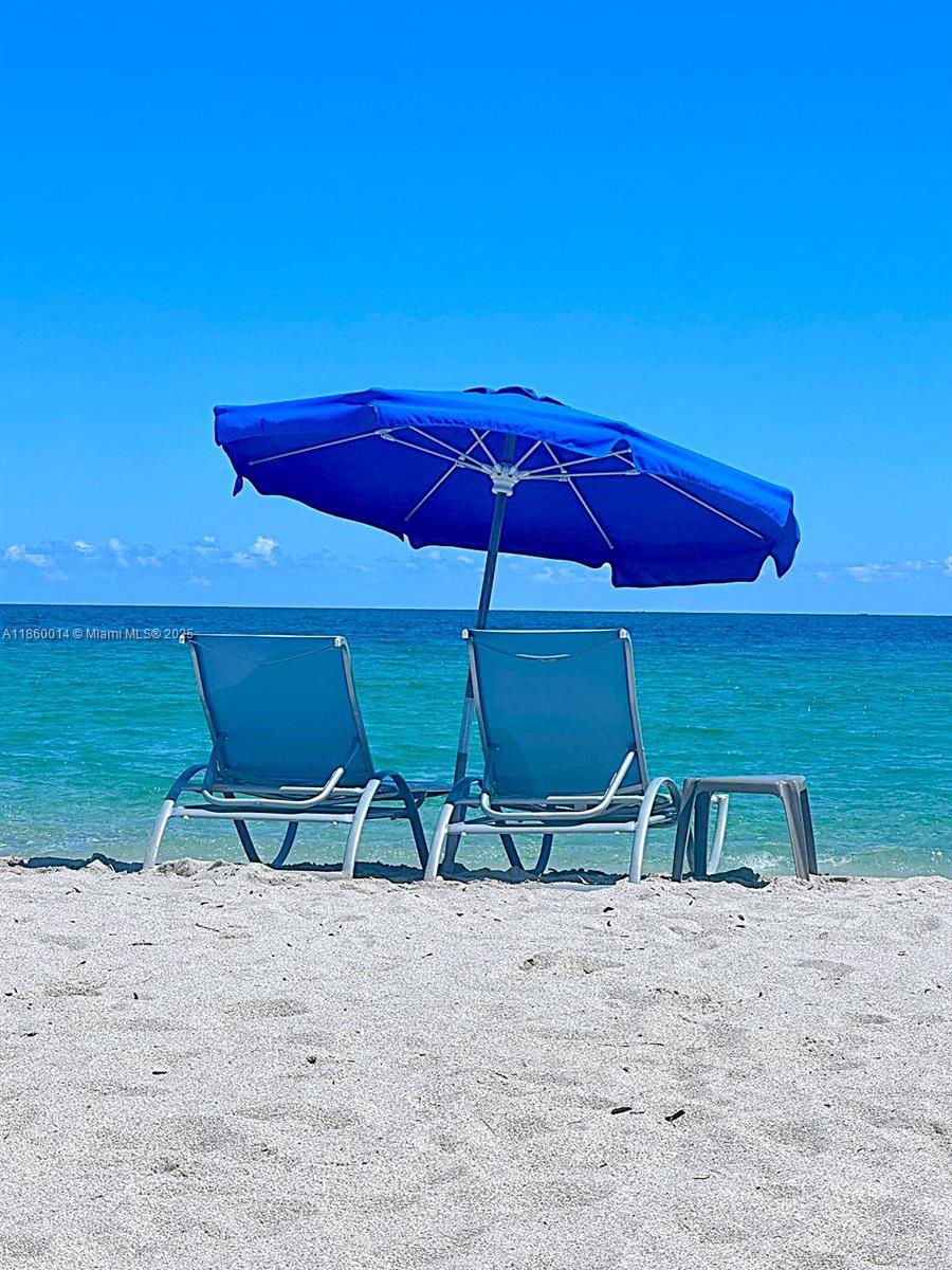 10275 Collins Ave # 606