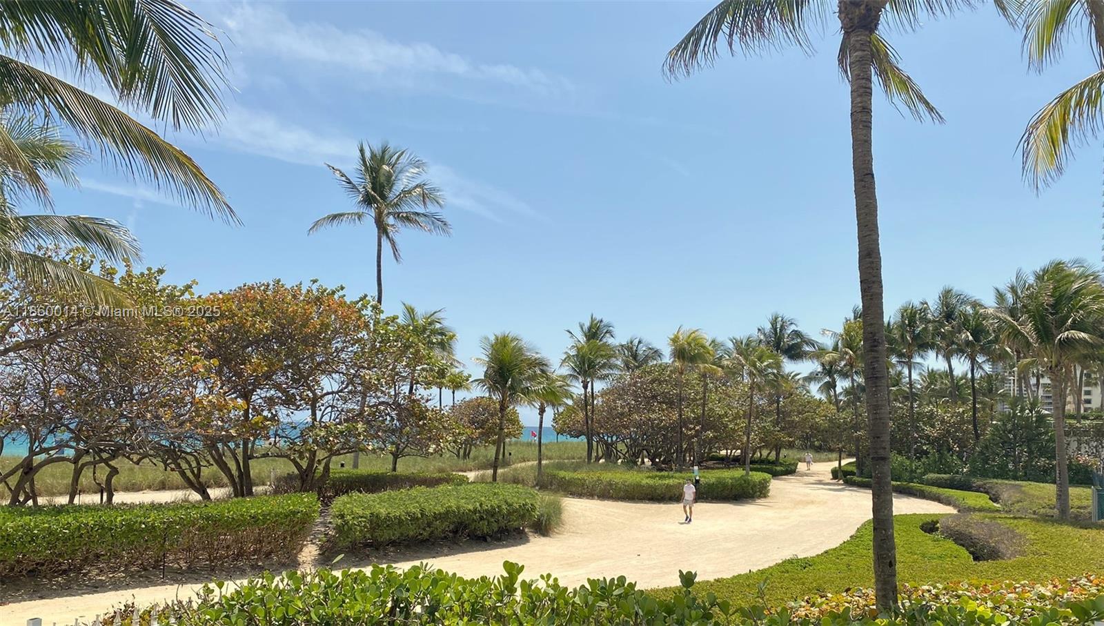 10275 Collins Ave # 606