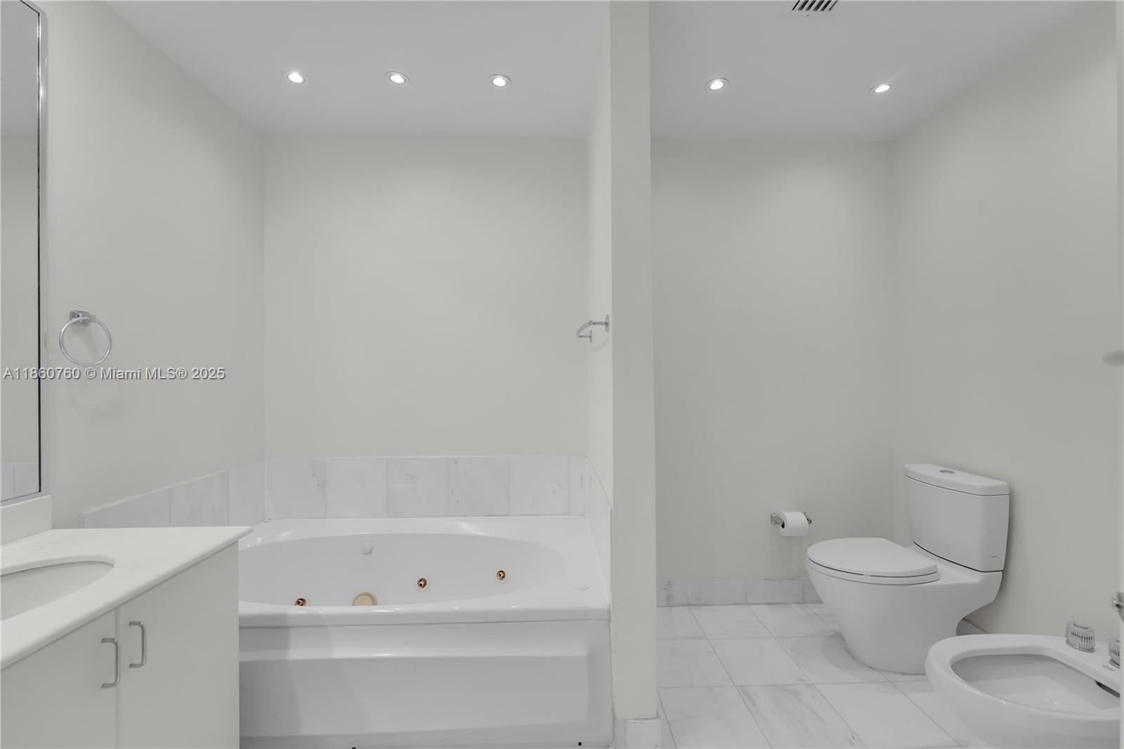 1 Century Ln # 202