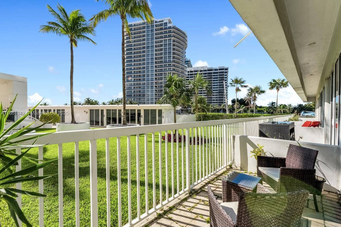 10275 Collins Ave # 102