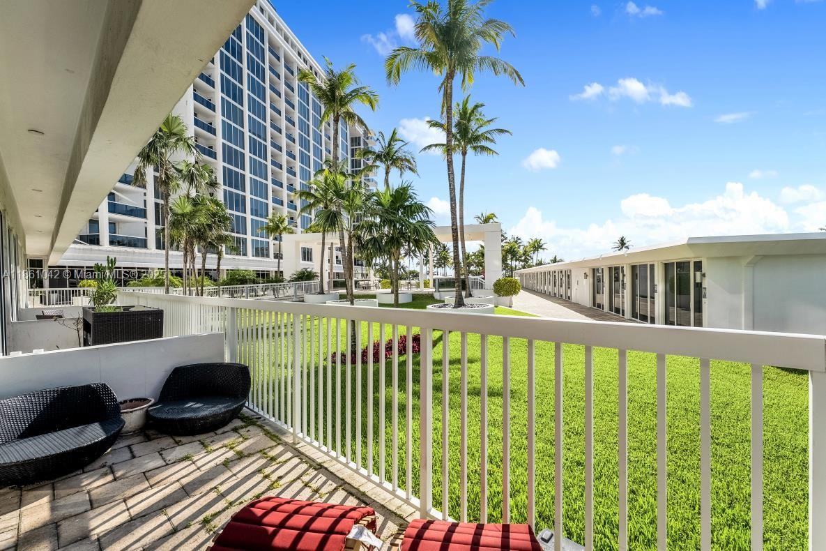 10275 Collins Ave # 102