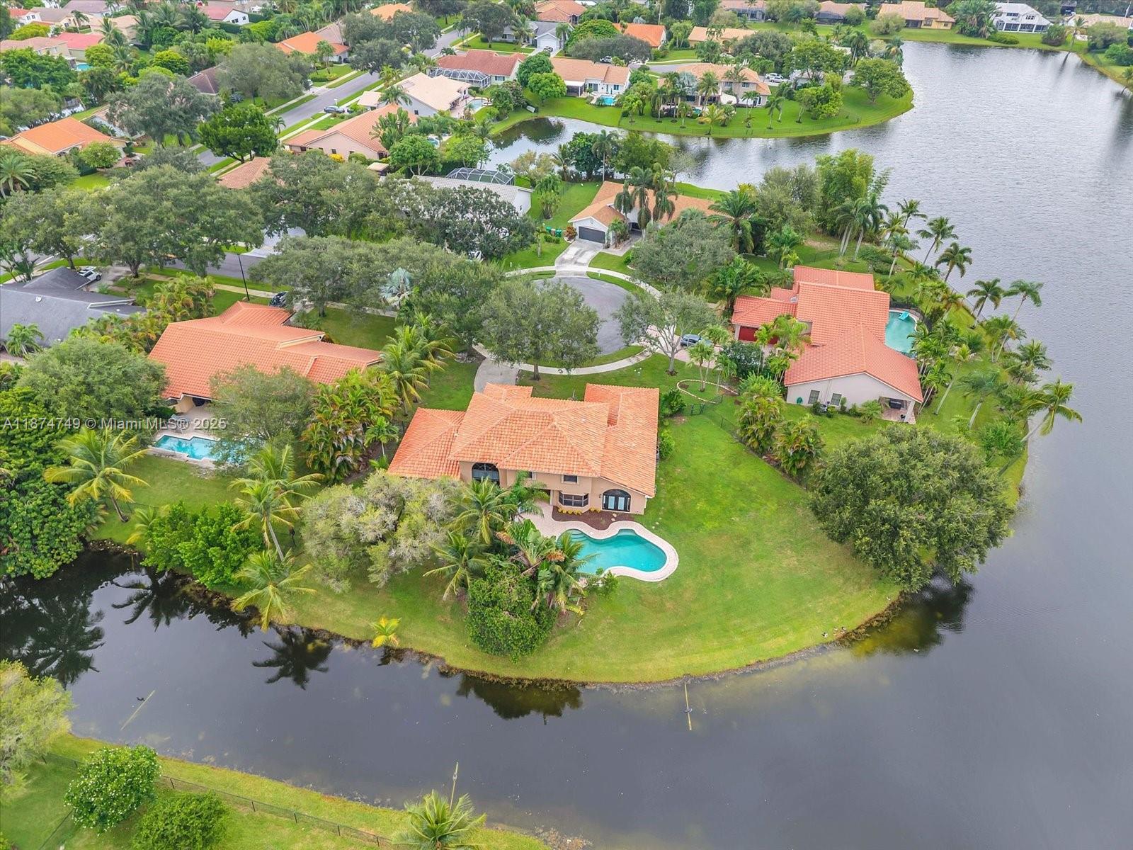 10424 SW 17th Mnr