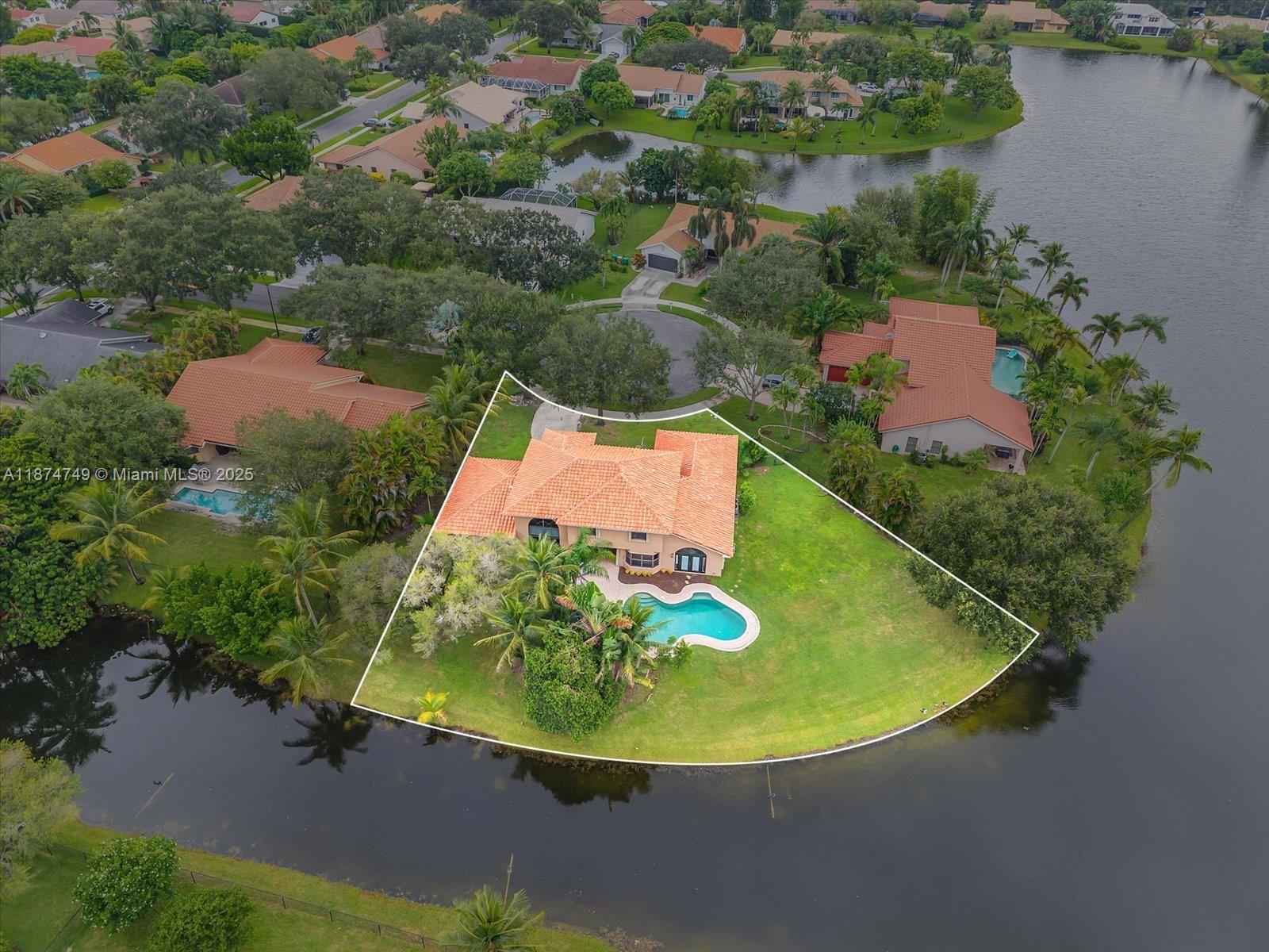 10424 SW 17th Mnr