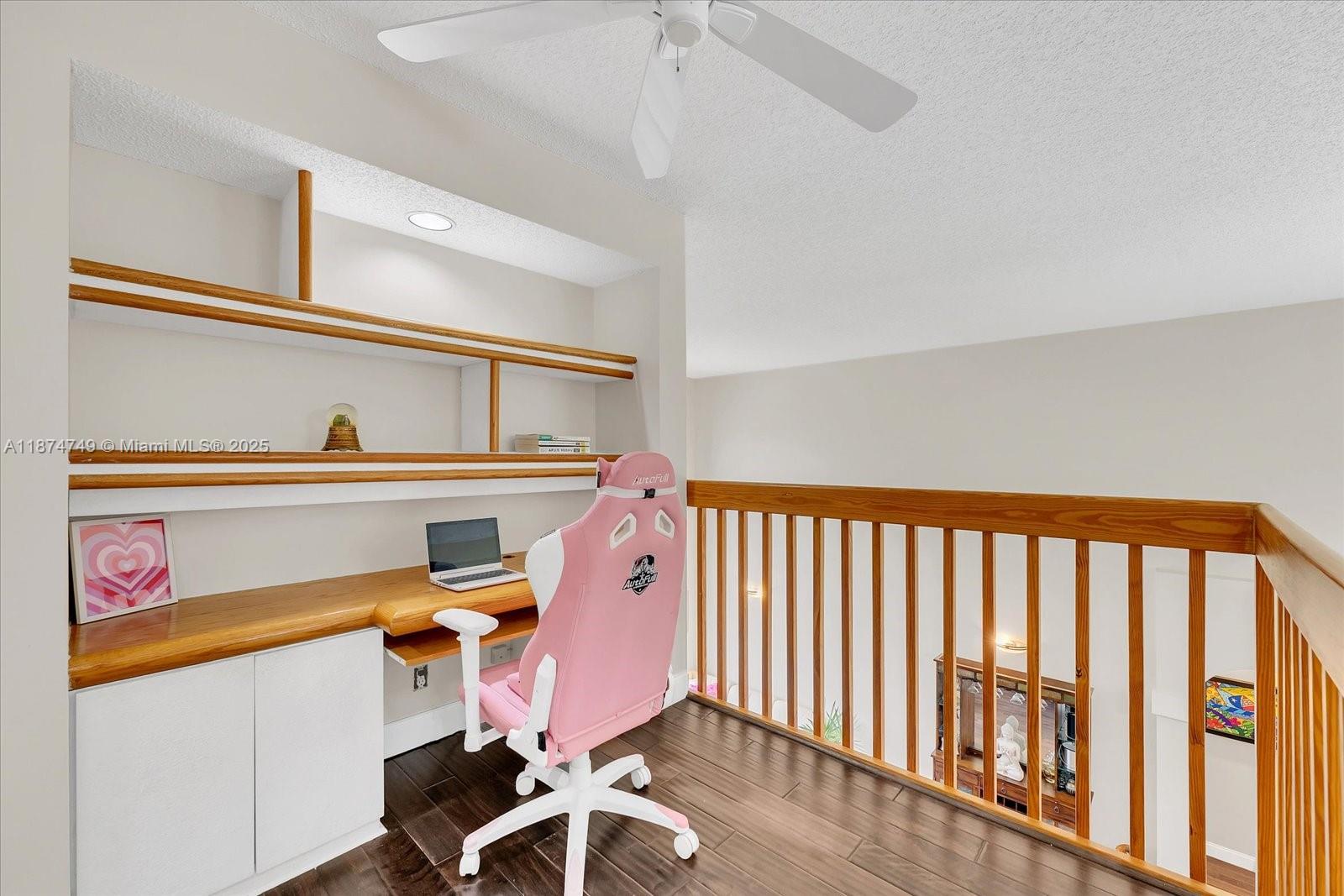 10424 SW 17th Mnr