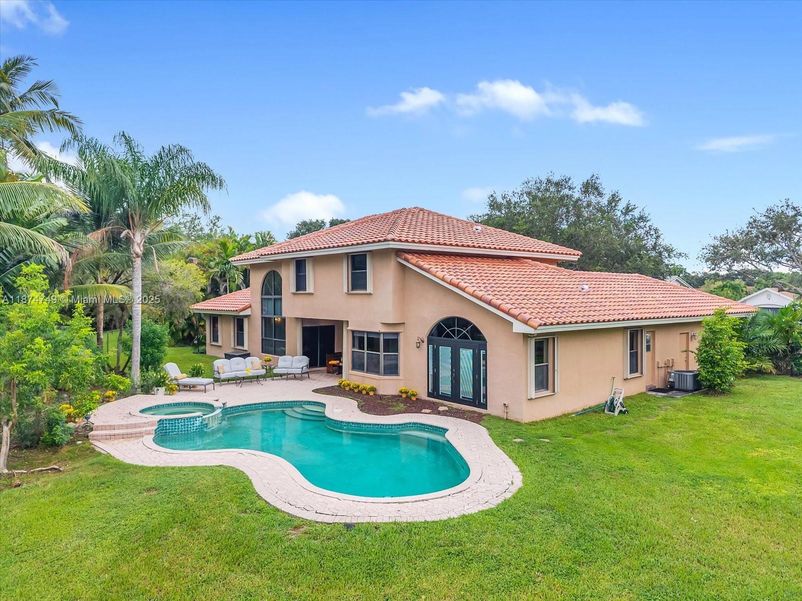 10424 SW 17th Mnr