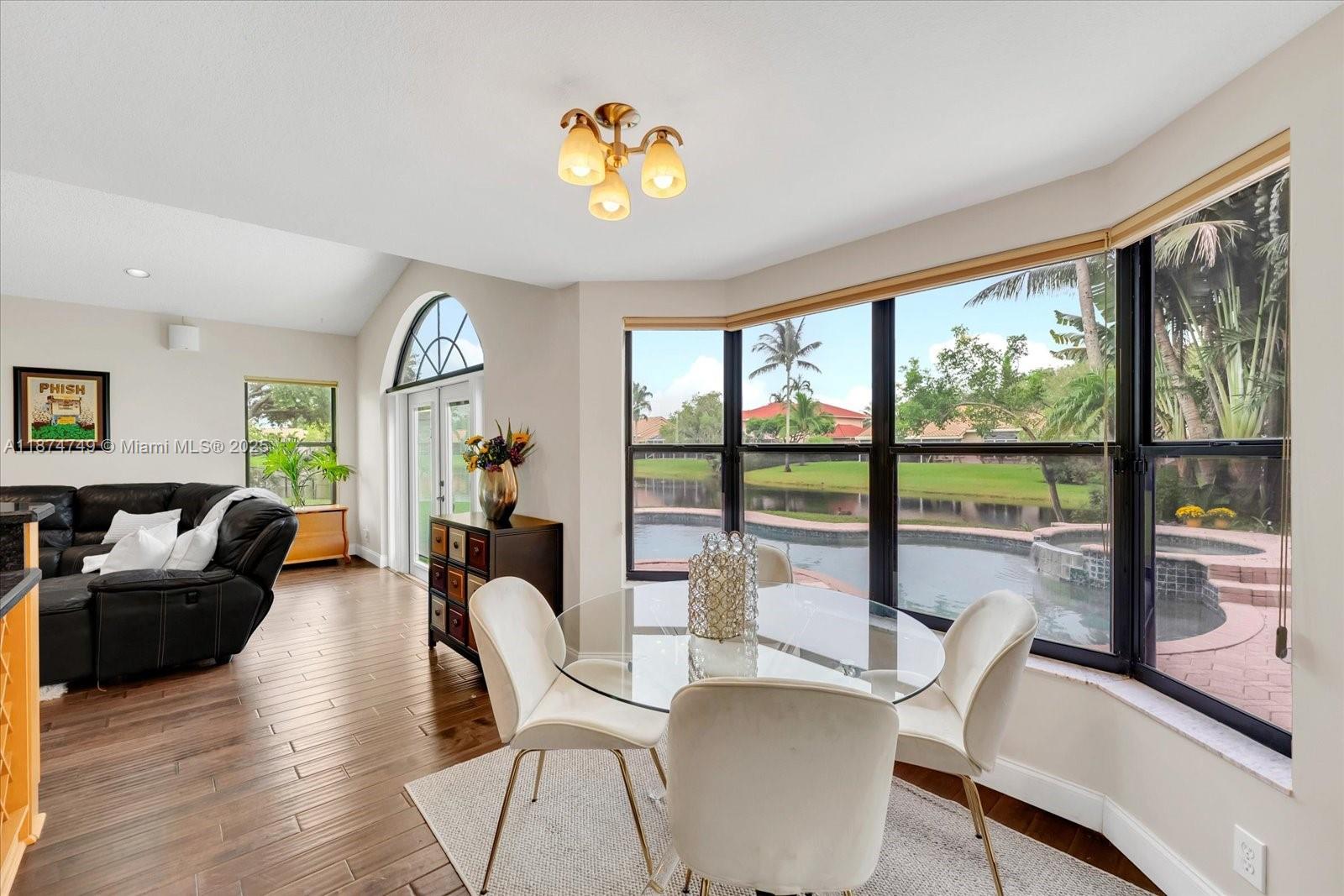 10424 SW 17th Mnr