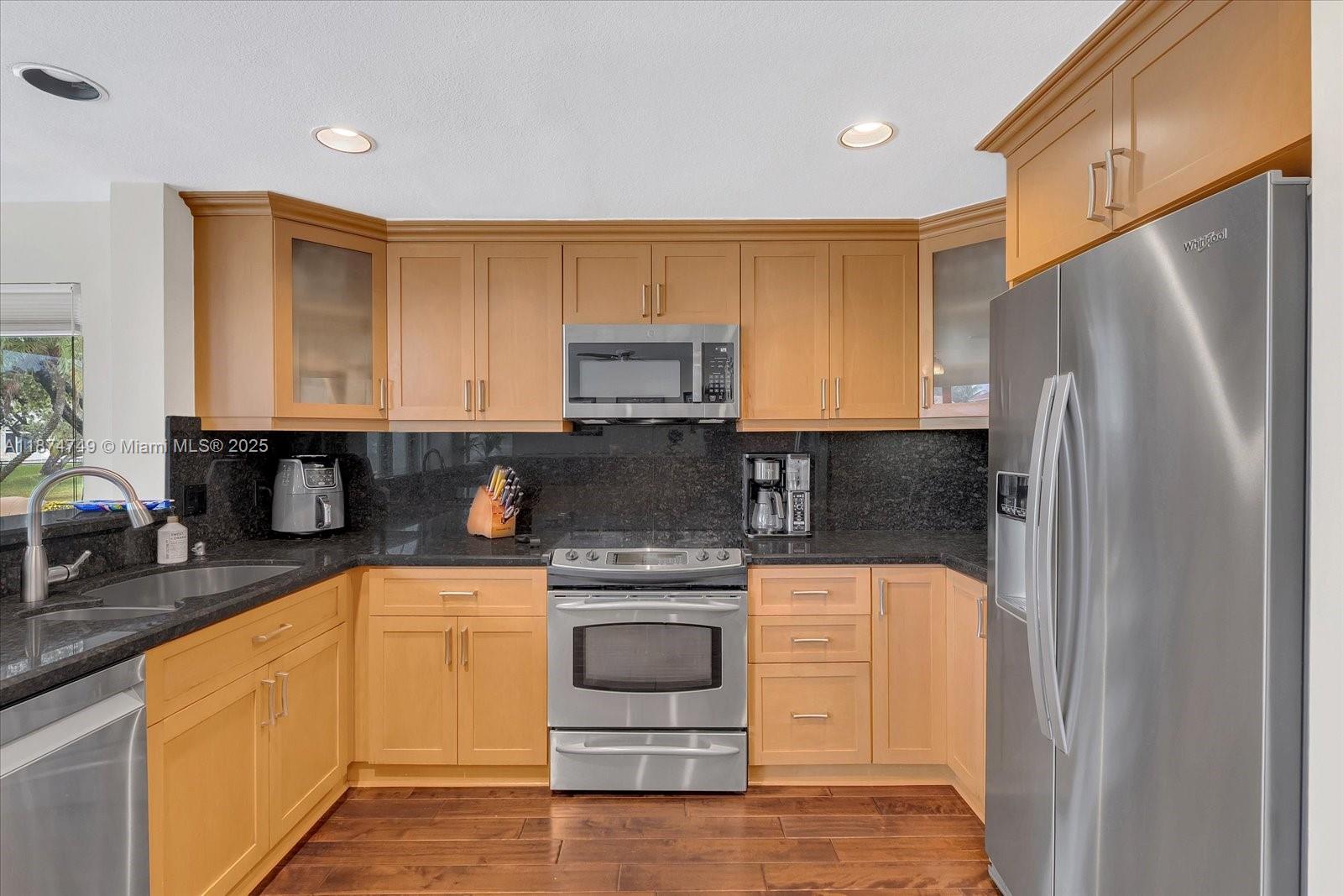 10424 SW 17th Mnr