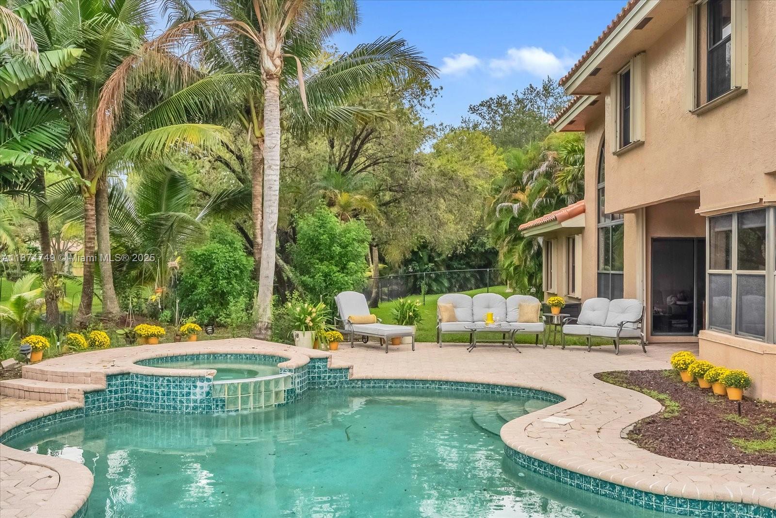 10424 SW 17th Mnr