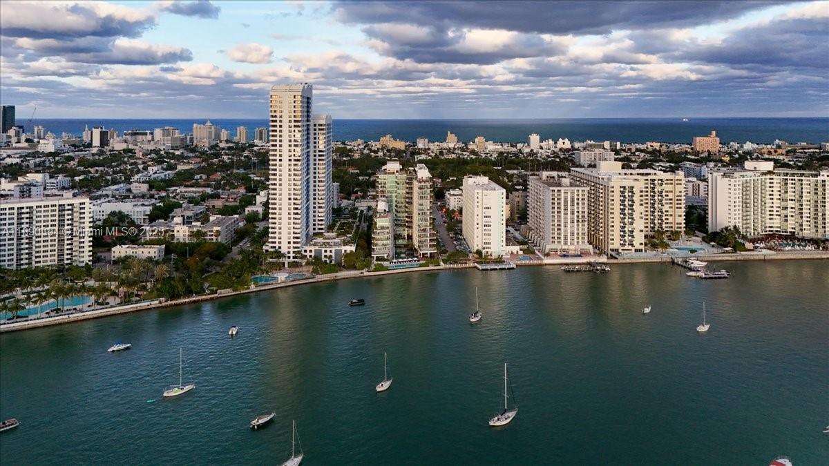 1300 Monad Ter # 10B