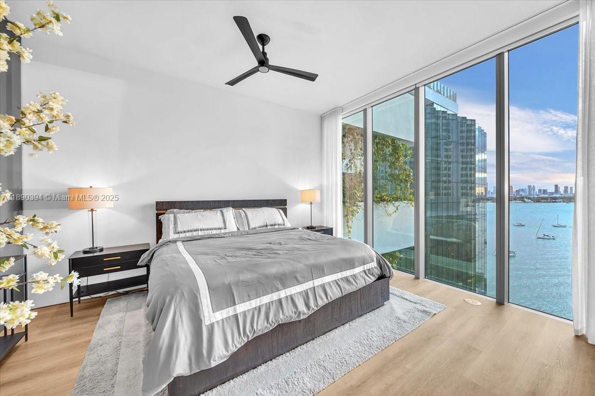 1300 Monad Ter # 10B