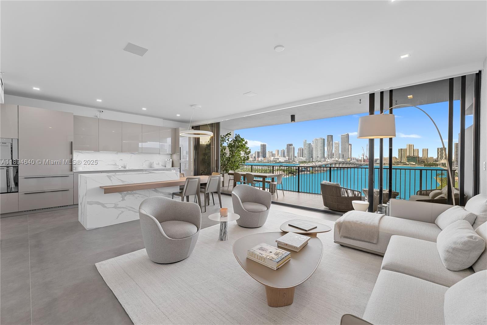1000 Venetian Way # 1006