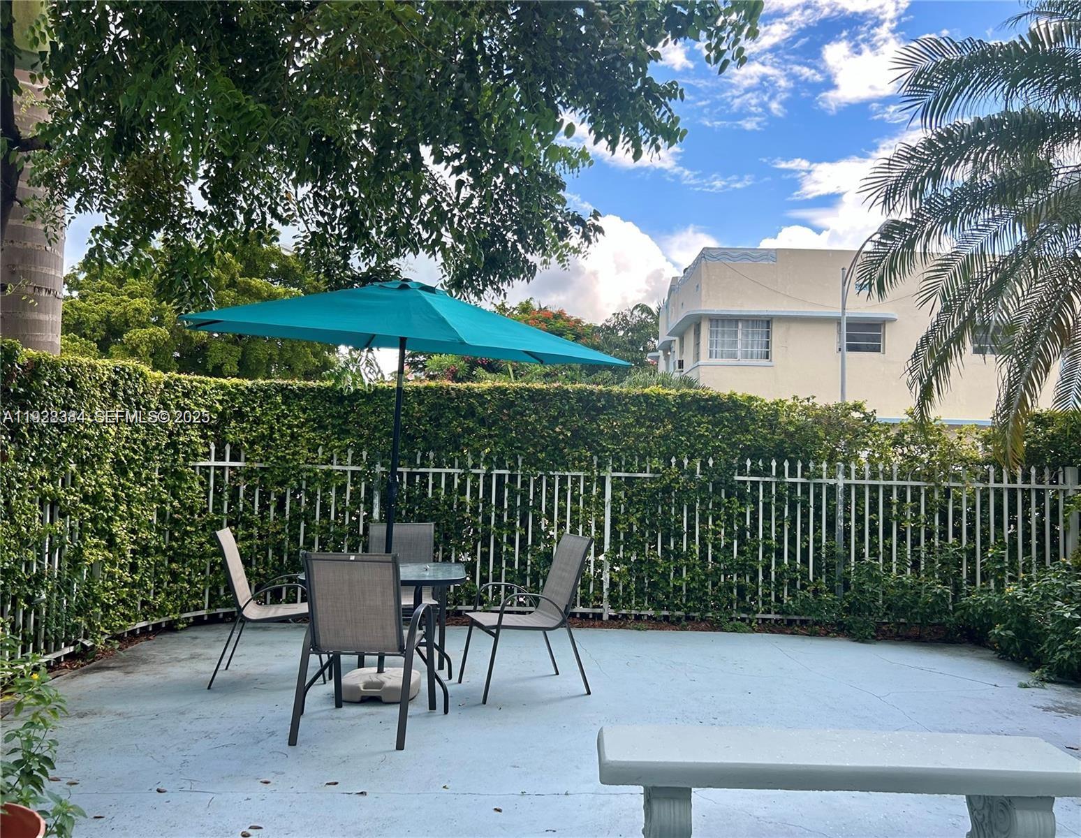 900 Jefferson Ave # 9