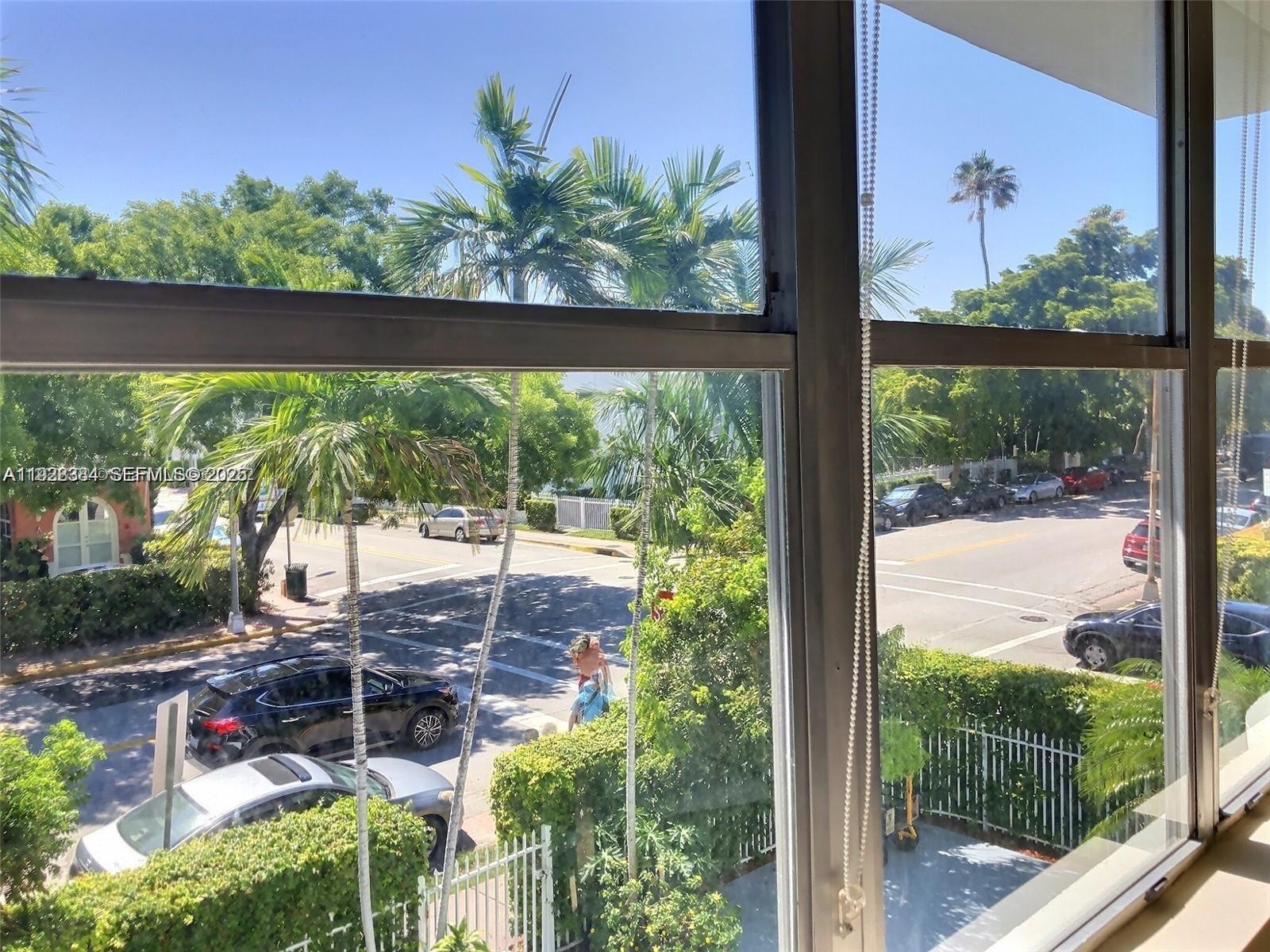 900 Jefferson Ave # 9