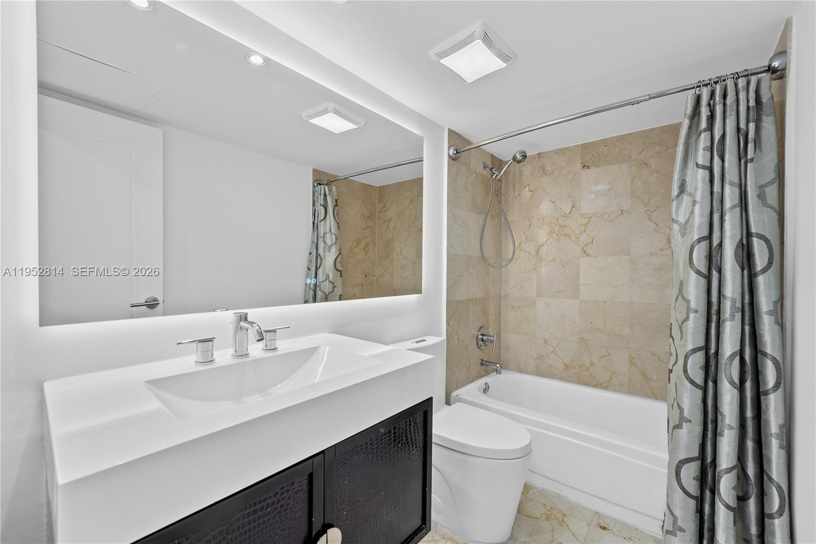 10275 Collins Ave # 1035