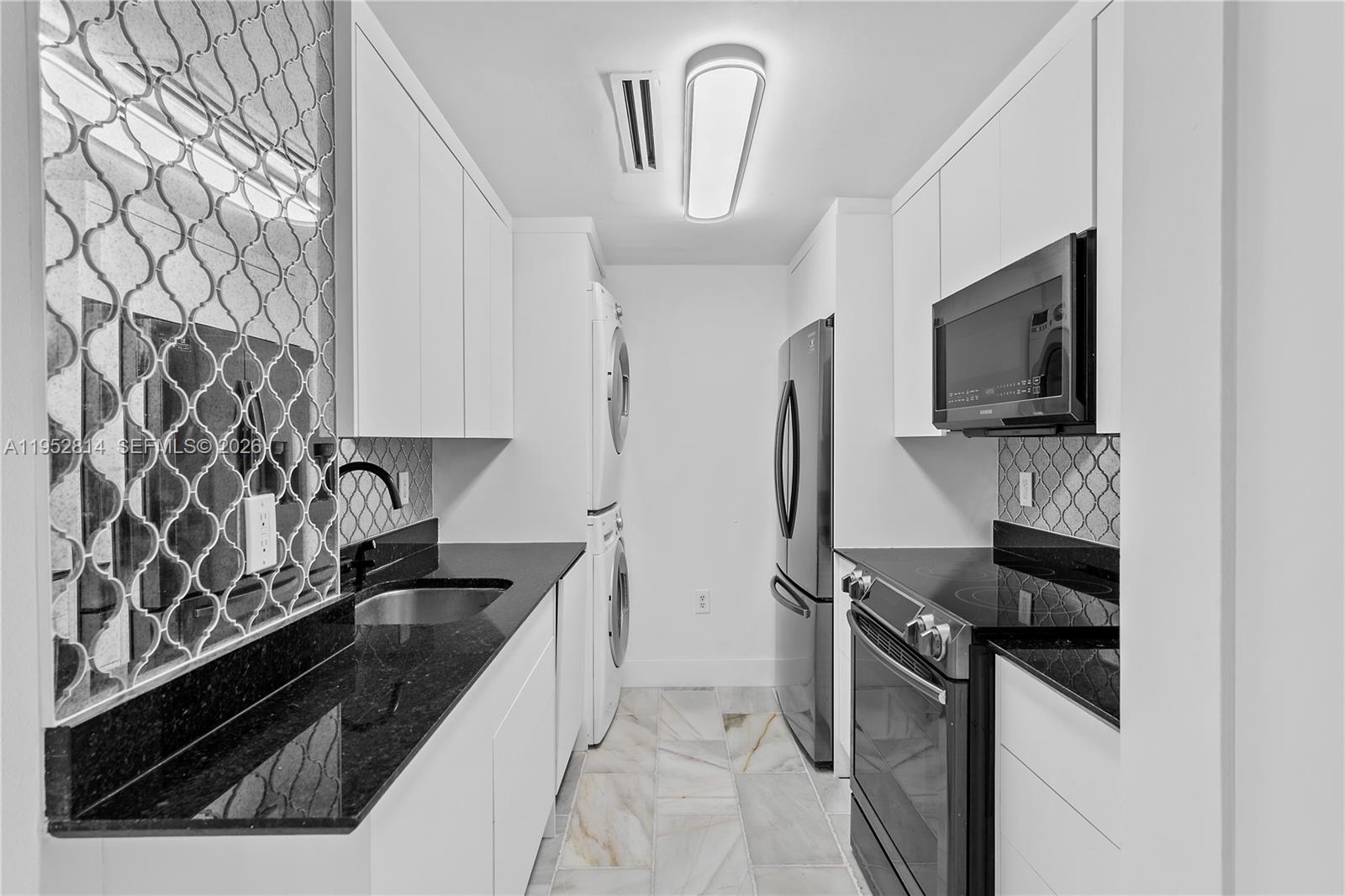 10275 Collins Ave # 1035