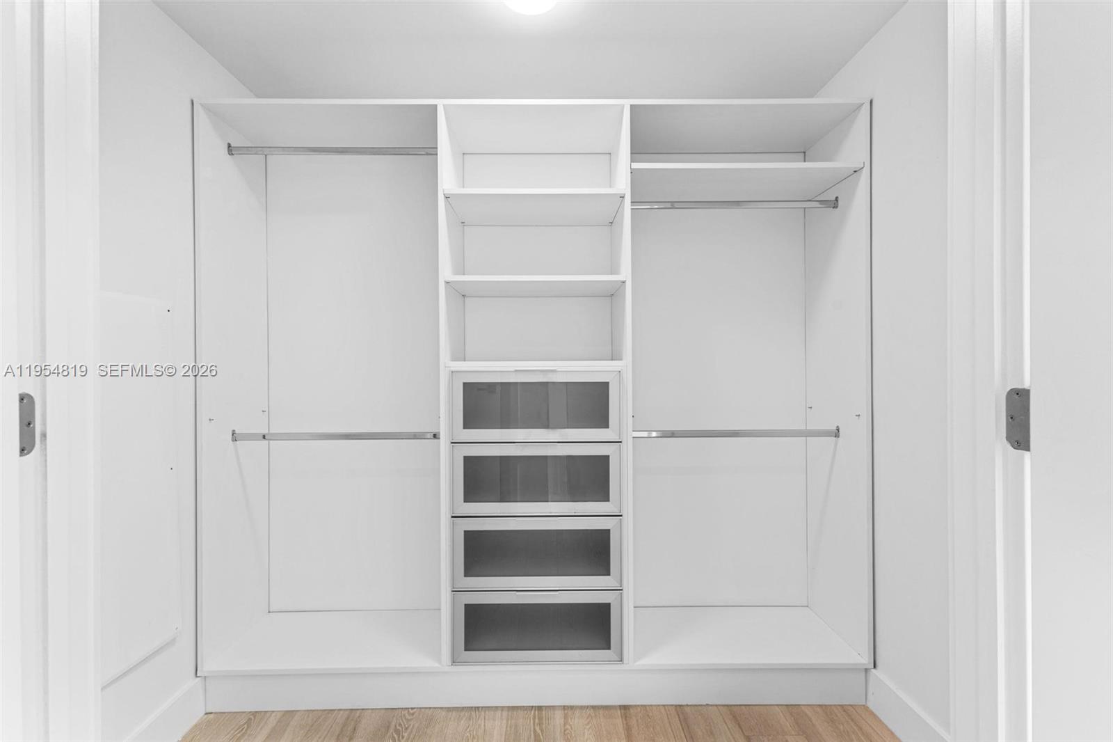 1080 Brickell Ave # 3909